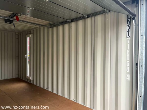 Contenedor marítimo de 20′ con puertas seccionales
